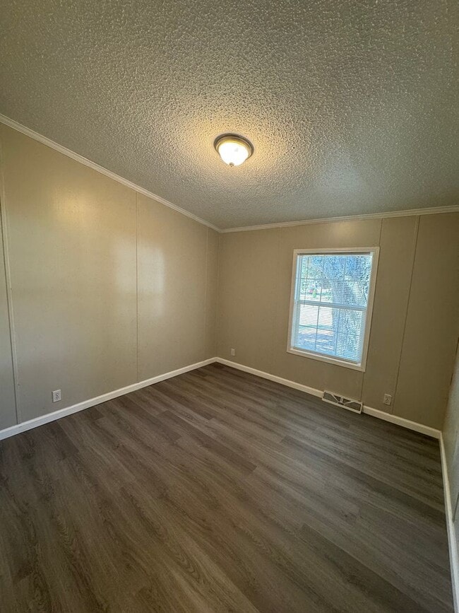 Building Photo - 236 Kue Pass