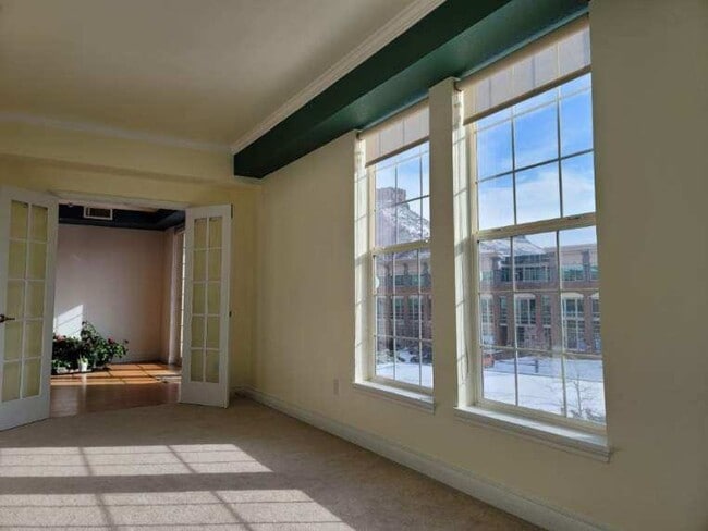 Building Photo - 2 Bed 2 Bath High-End Condo in Downtown Go...