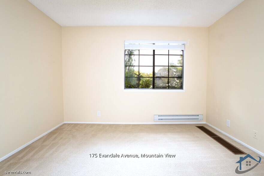 Building Photo - 175 Evandale Ave