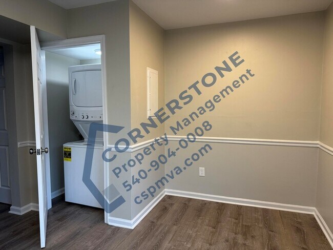 Building Photo - 1609 19th St NE