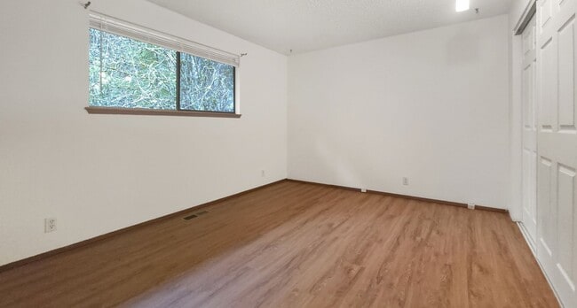 Building Photo - Charming Home with Serene Garden Retreat