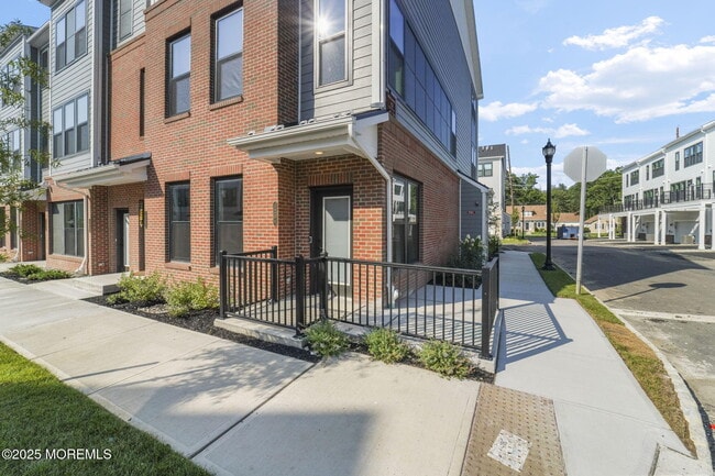 Building Photo - 1201 Parker Blvd