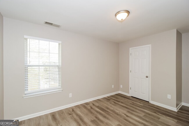 Building Photo - 428 Holland Springs Dr NW