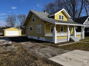 Building Photo - Renovated 3 -Bedroom, 2-1/2 Bathroom Farm ...