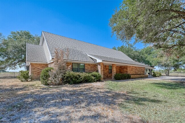 Building Photo - 16711 Hwy 90 Alt