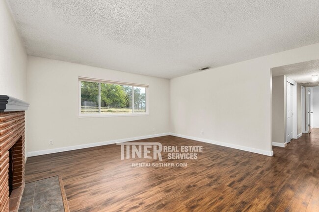 Building Photo - 3960 Annabelle Ave