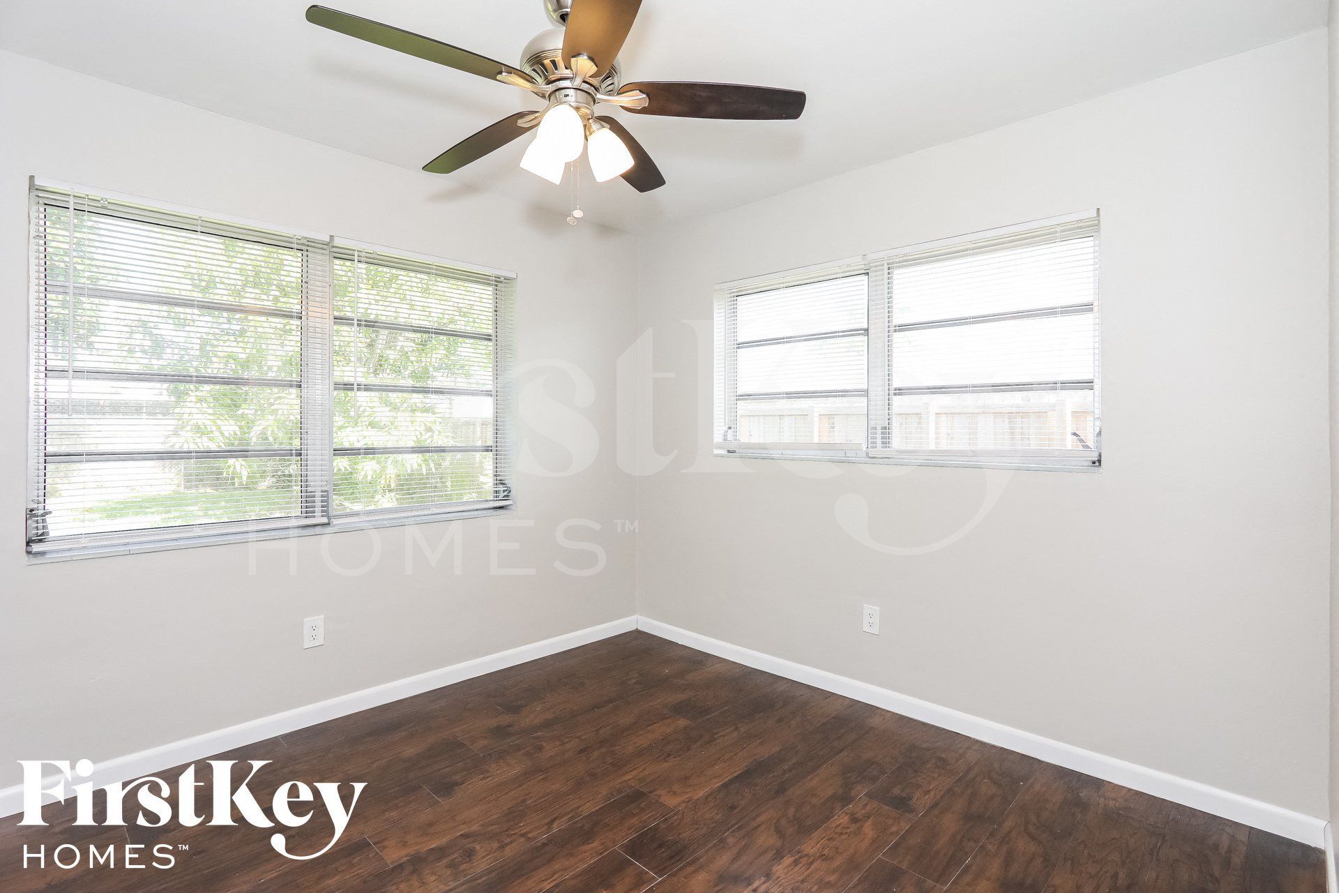 Building Photo - 16025 SW 99th Ave