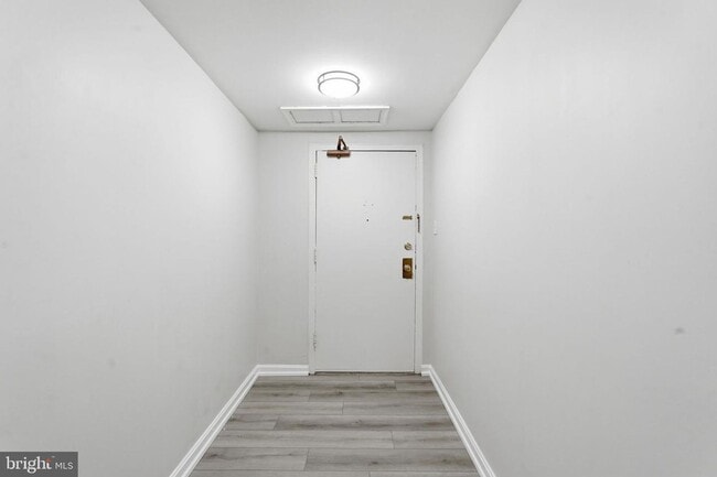 Building Photo - Welcome to this rarely available and beautifully updated ground-level condo offering the perfect ...