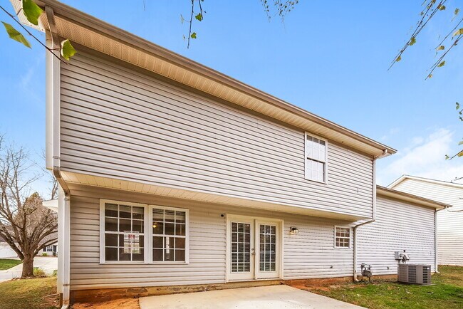 Building Photo - 15252 Eric Kyle Dr