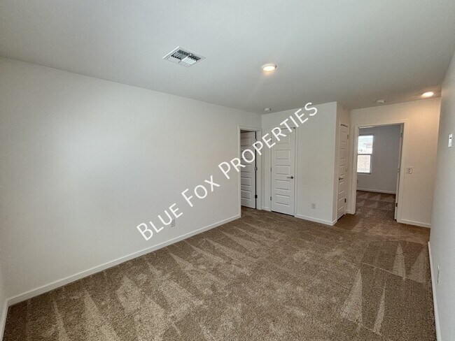 Building Photo - 10253 W Sumullen St
