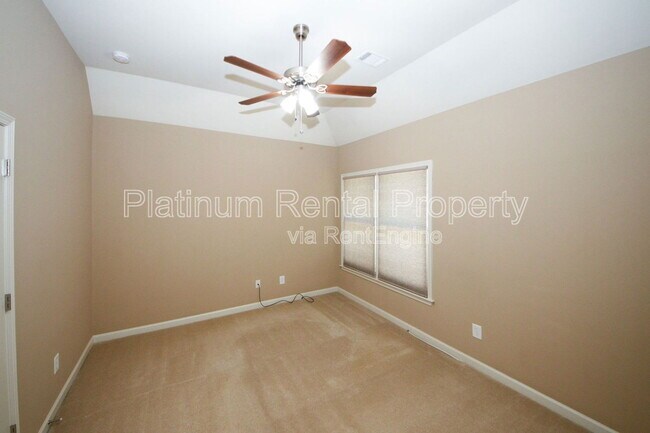 Building Photo - 4580 Wykeshire Ct
