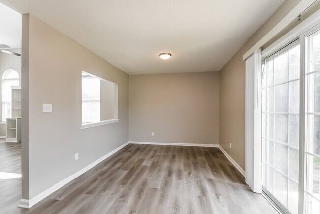 Building Photo - 17124 Rushmore Dr