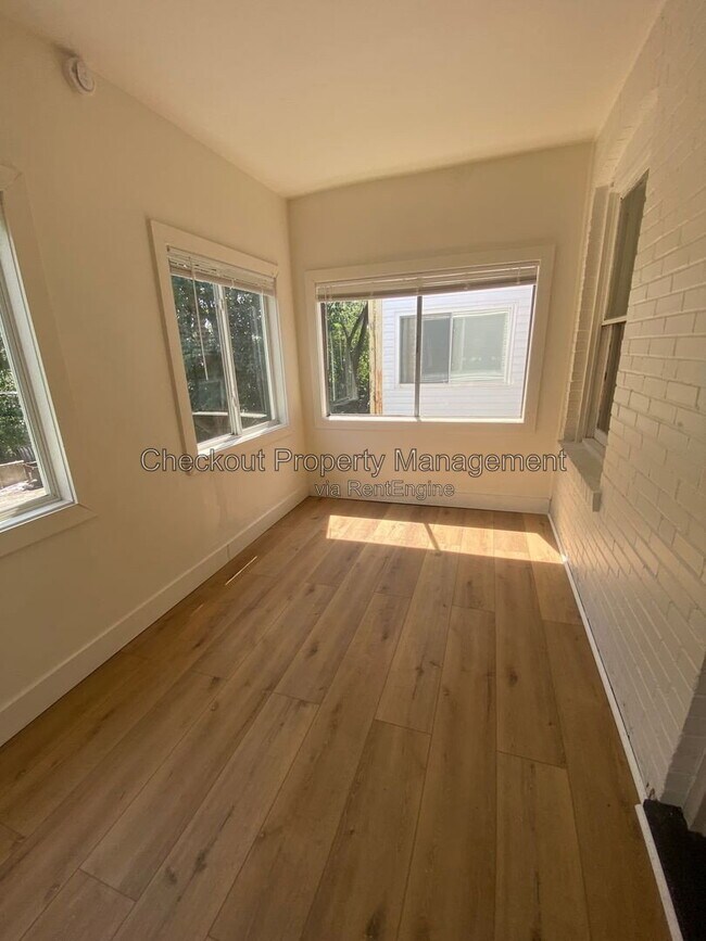 Building Photo - 4746 S Grand Blvd