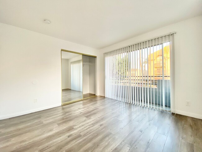 Interior Photo - Electro Apartments - WSP 833 Berendo LLC