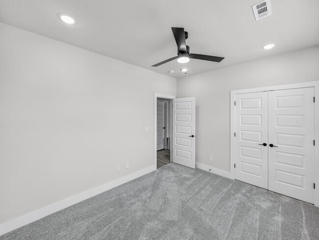 Building Photo - 7962 Teton Trl Ave