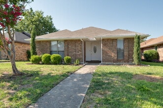 Building Photo - Charming 2BD Home in Far North Dallas