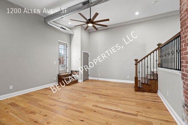Building Photo - 2bd/2ba Luxury Penthouse Apartment
