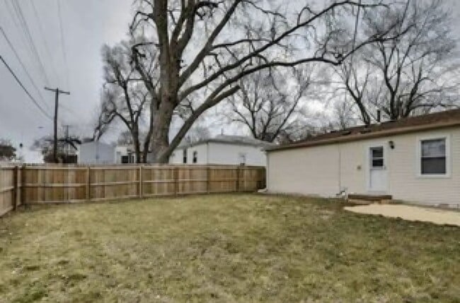 Building Photo - Spacious 2 Bedroom in La Vista!