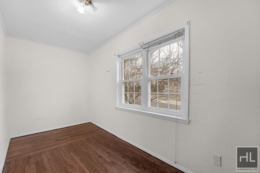 Building Photo - 188 STREET