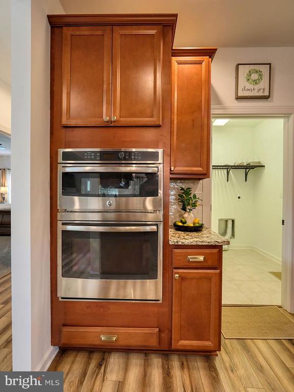 Building Photo - 36628 Dew Way