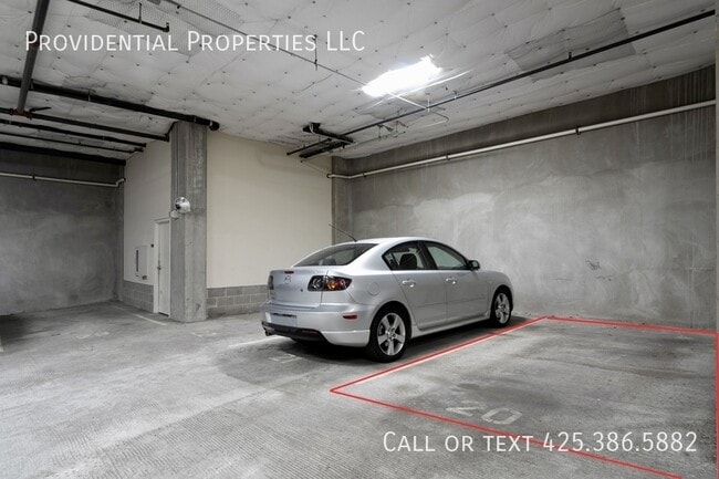 Building Photo - 2721 1st Ave