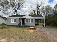 Building Photo - 2 bedroom, 1 bathroom - Home in West Rome!