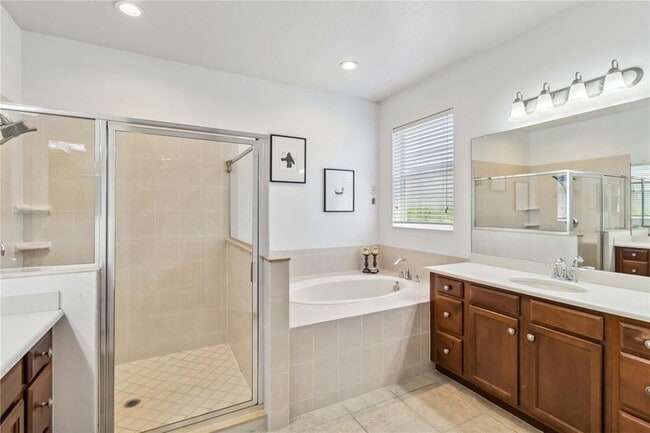 Building Photo - 6838 44th Terrace E