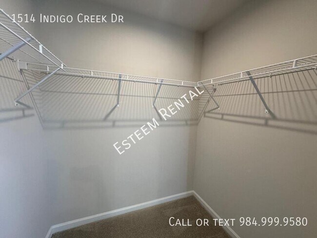 Building Photo - 1514 Indigo Creek Dr