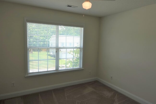 Building Photo - 28 Tigris Way