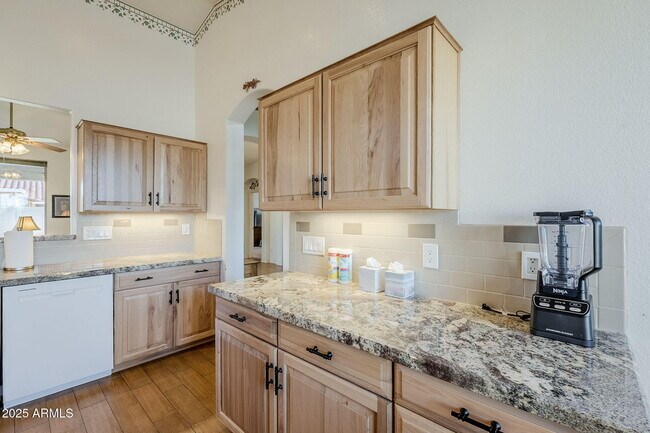 Building Photo - 4269 E Cassia Ln