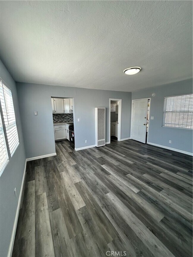 Building Photo - 6517 Avalon Blvd