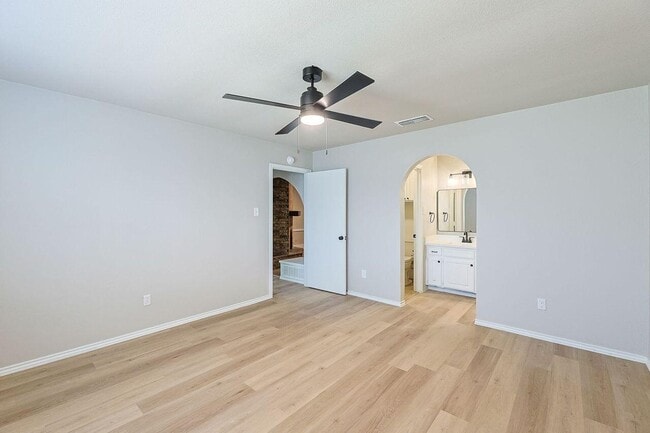 Building Photo - 5711 3rd St