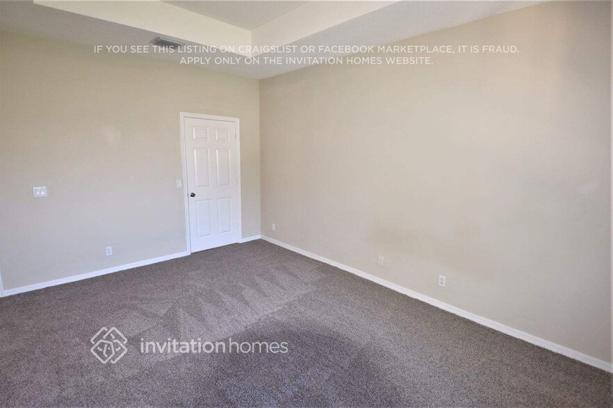 Building Photo - 8739 San Andros