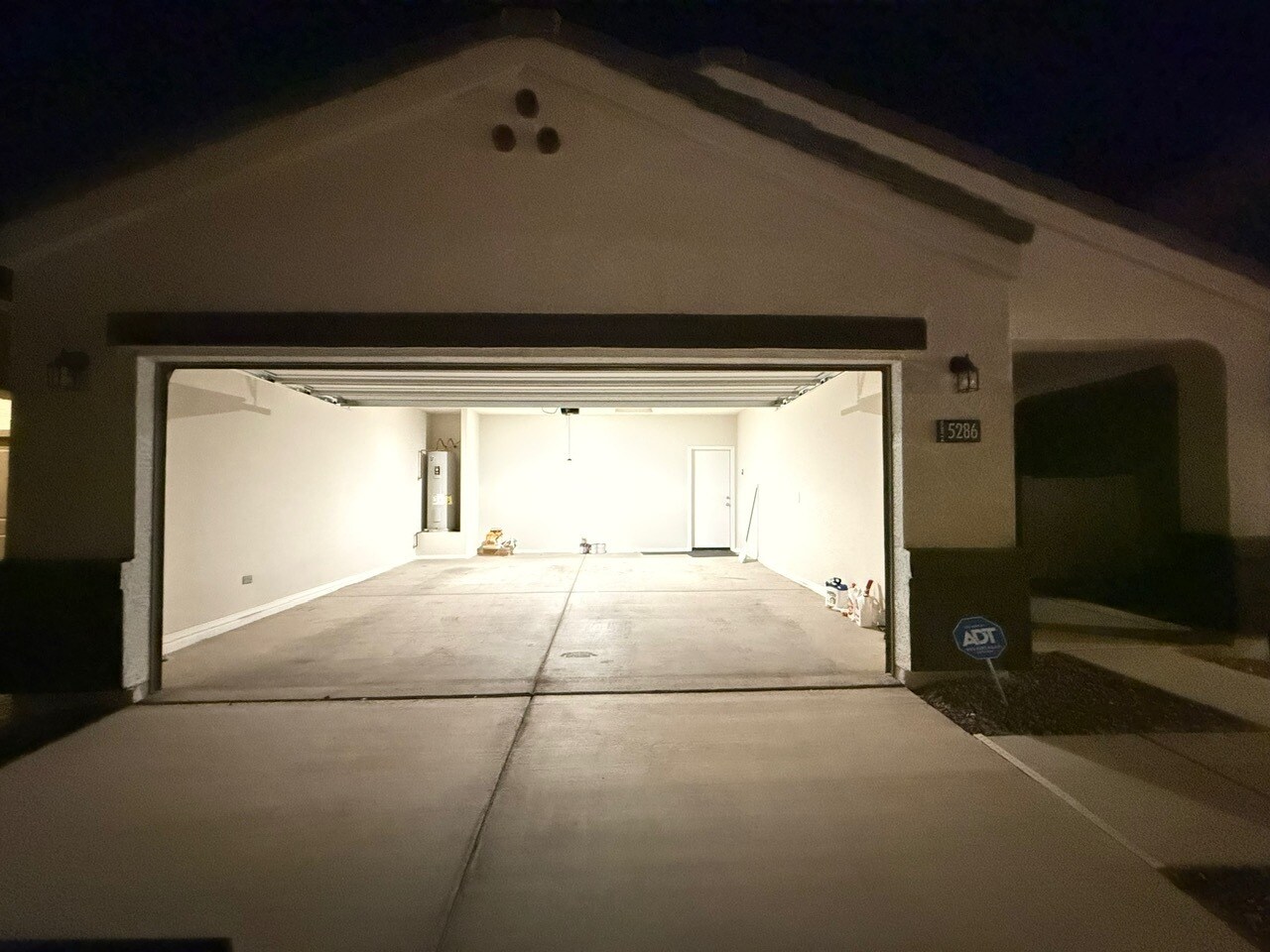 2 Car Garage - 5286 E Gummite Dr