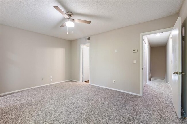 Building Photo - 580 Northridge Crossing Dr