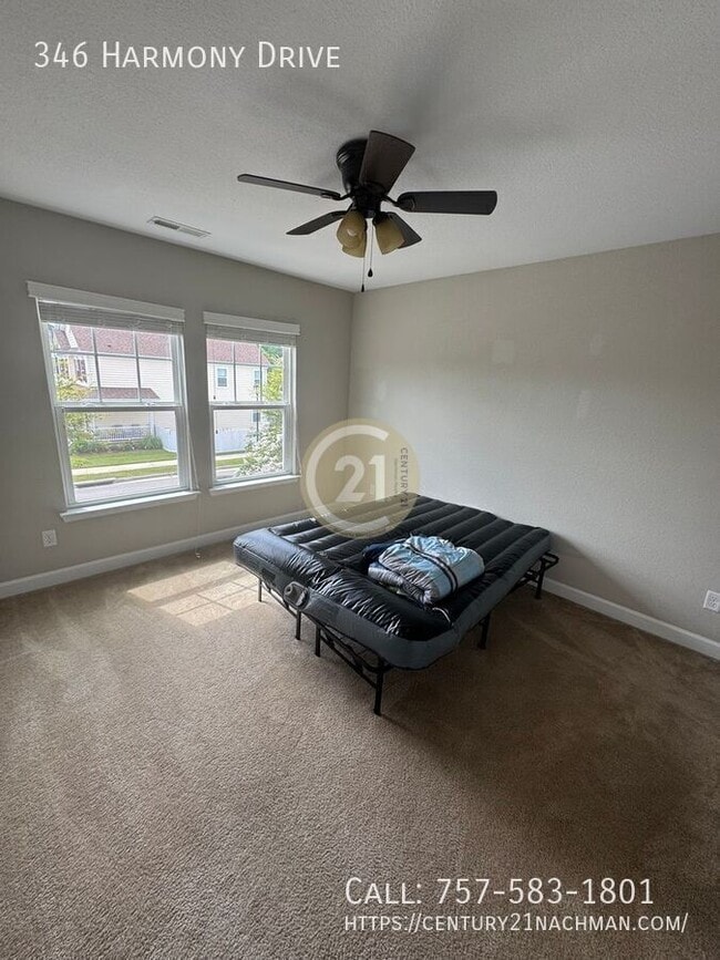 Building Photo - 346 Harmony Dr