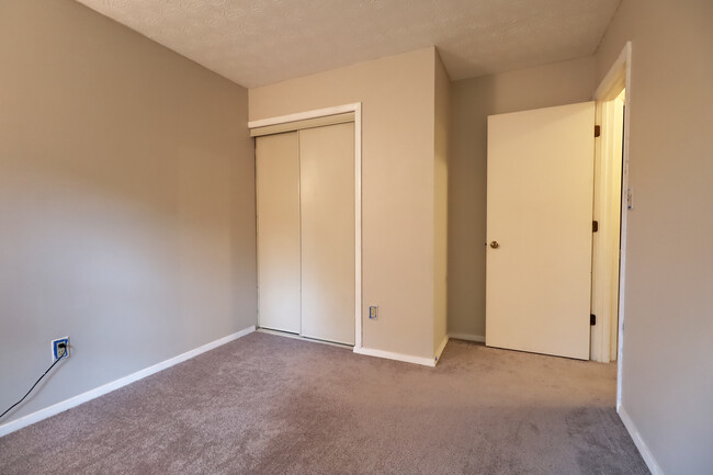 Building Photo - 10385 Rillridge Ct