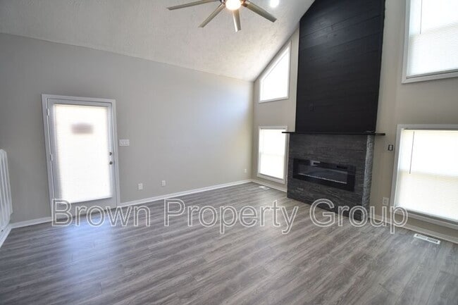 Building Photo - 5817 Horton Pl