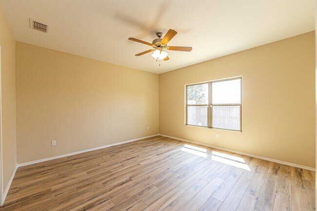 Building Photo - 11234 Sierra Gorda Dr
