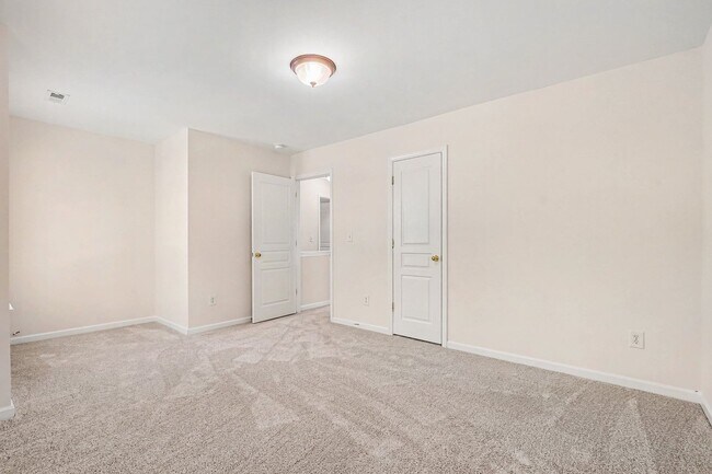 Building Photo - 9232 Ducati Ln