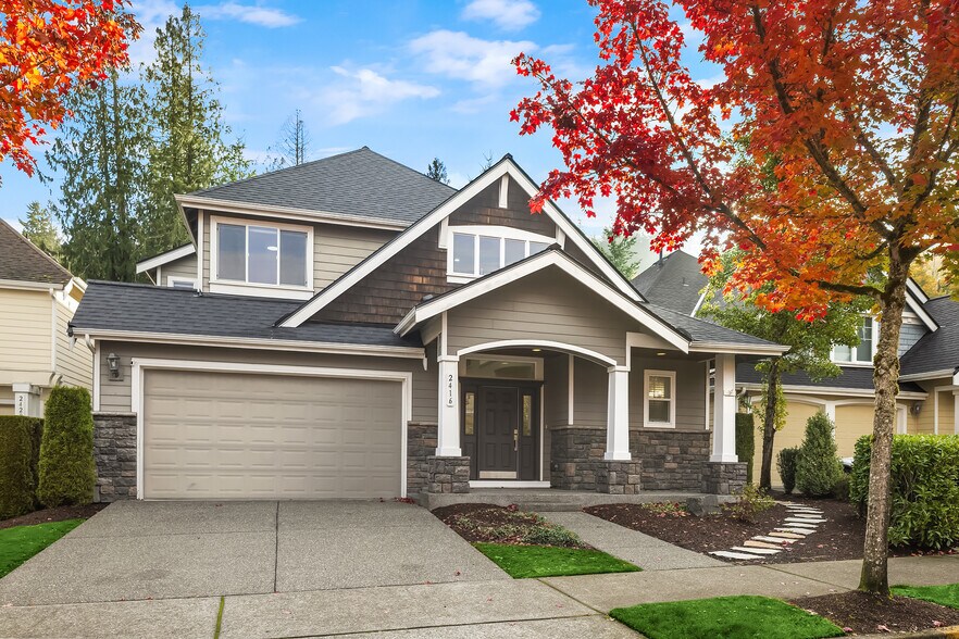 Building Photo - 2416 35th Ave NE