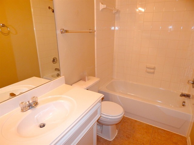 Building Photo - 860 Rock Harbor Ln