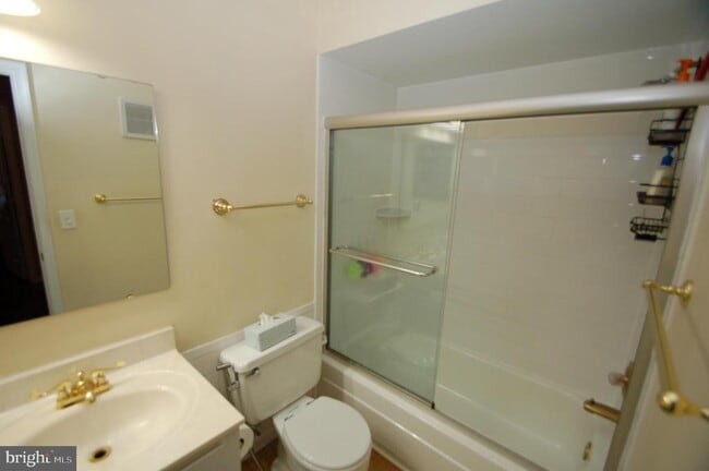 Building Photo - 6042 Haverhill Ct