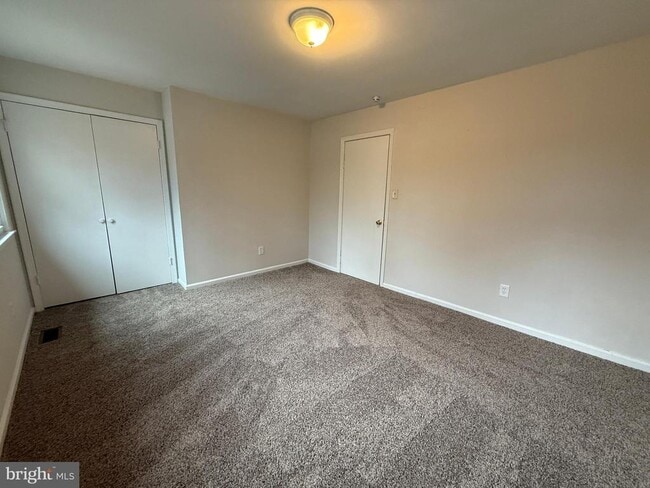 Building Photo - 4 Manchester Ct