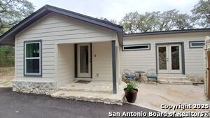 Building Photo - 9810 Park Dr