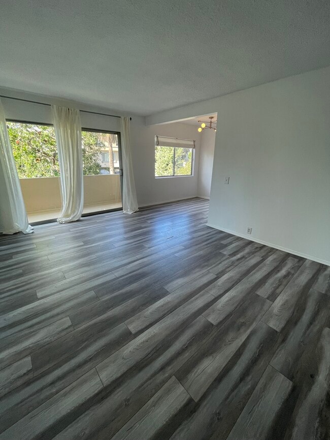 Unit 3 - 1030 Idaho Ave