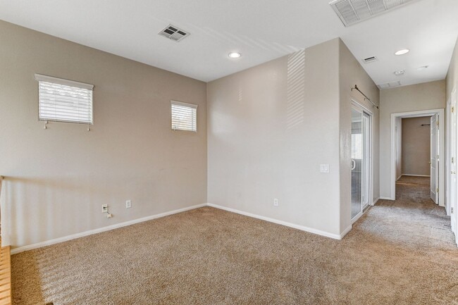 Building Photo - Summerlin Home - 3 Bedrooms + Small Loft +...