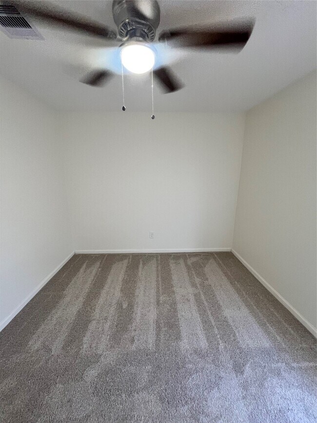 Building Photo - 3538 Orange Grove Dr