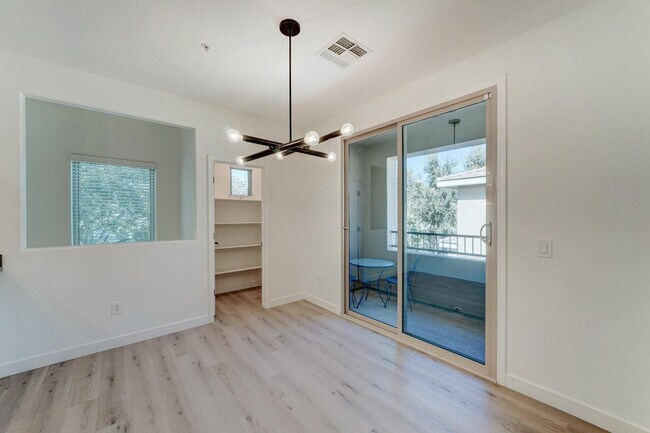 Building Photo - 5550 N 16th St