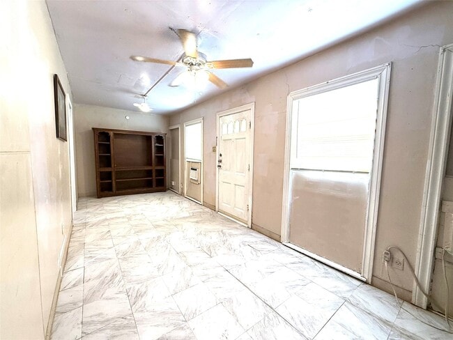 Building Photo - 5004 Irvington Blvd